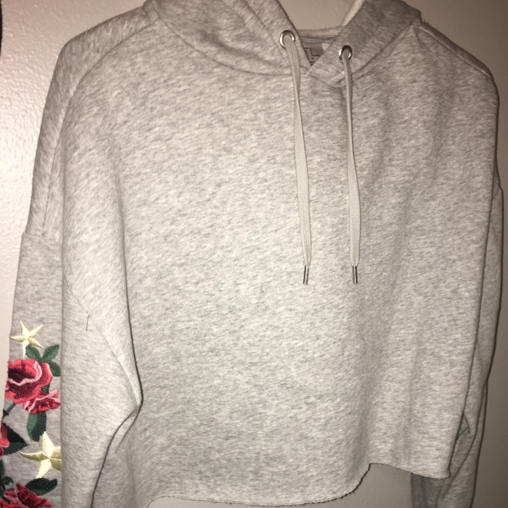 Cute cropped sweatshirt